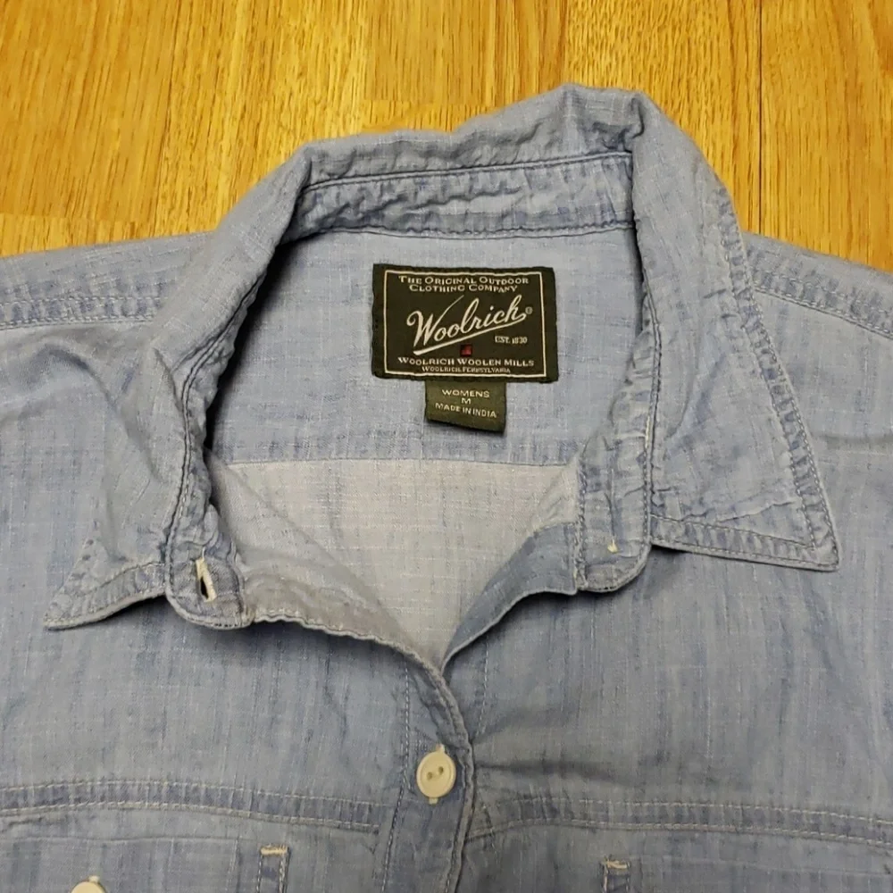 Woolrich cotton chambray button down sz med - Picture 3 of 4